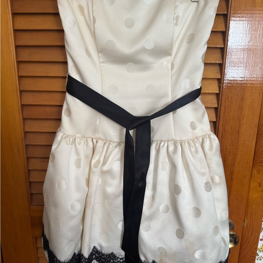 Jessica McClintock Elegant Cream Dress